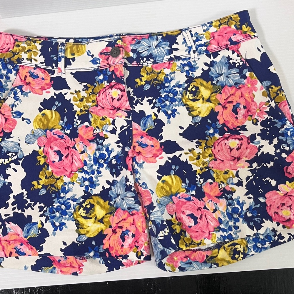 Isaac Mizrahi Floral Print Shorts – Size 10